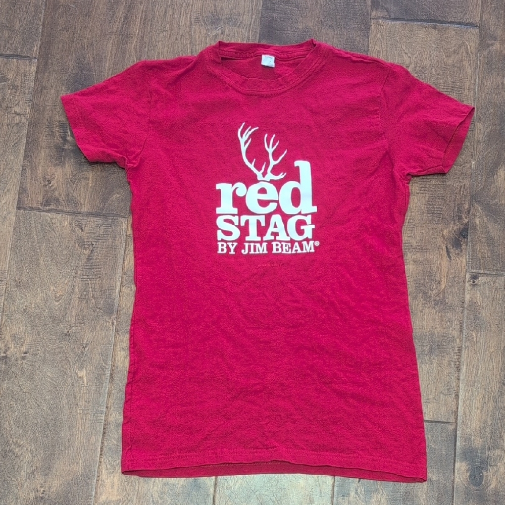 ⭐3/$12⭐ Fitted Jim Beam T-shirt